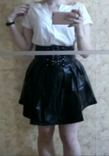 Kawaii Faux Leather Gothic Skirt photo review