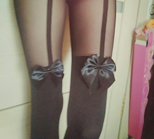 Kawaii Fake High Knee Stockings with Ribbon Bow photo review