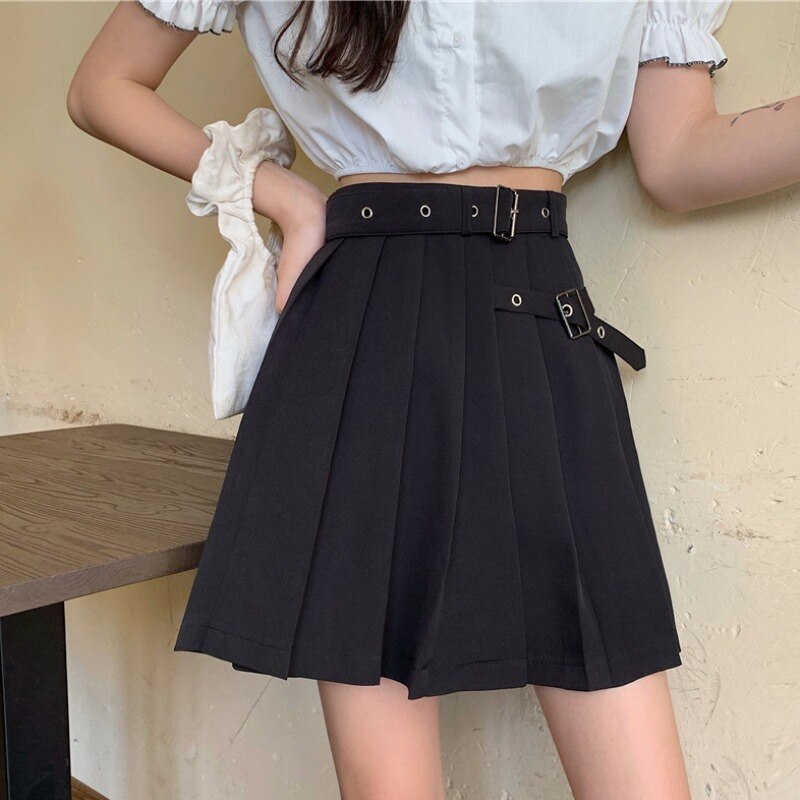 Double Buckle Black Pleated Skirt
