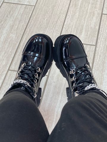 DRIPPIN' IN CHAINS PLATFORM BOOTS photo review